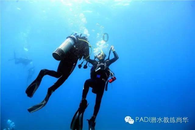 男宝取名李浩霖如何？游戏画面